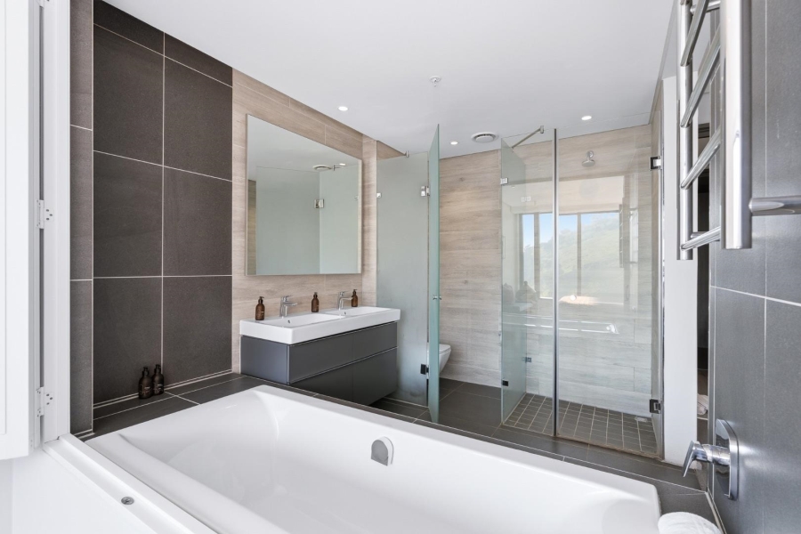 2 Bedroom Property for Sale in De Waterkant Western Cape